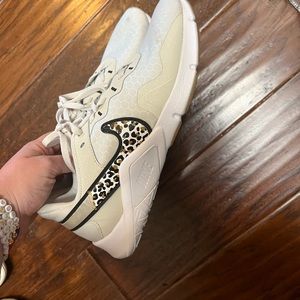 Nike Legend Essential